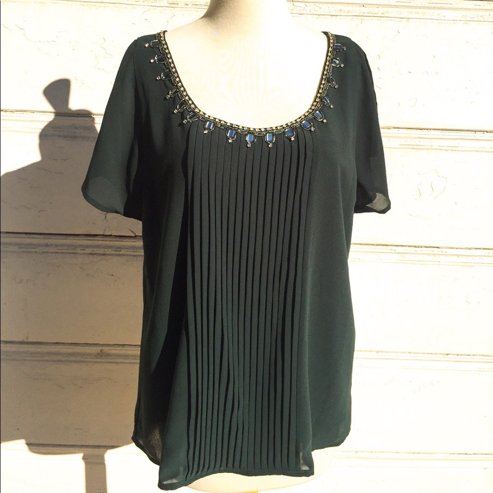 Skies Are Blue Blouse in Hunter Green